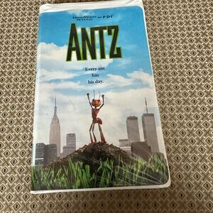 Dreamworks Antz VHS - Blue and Green Cover